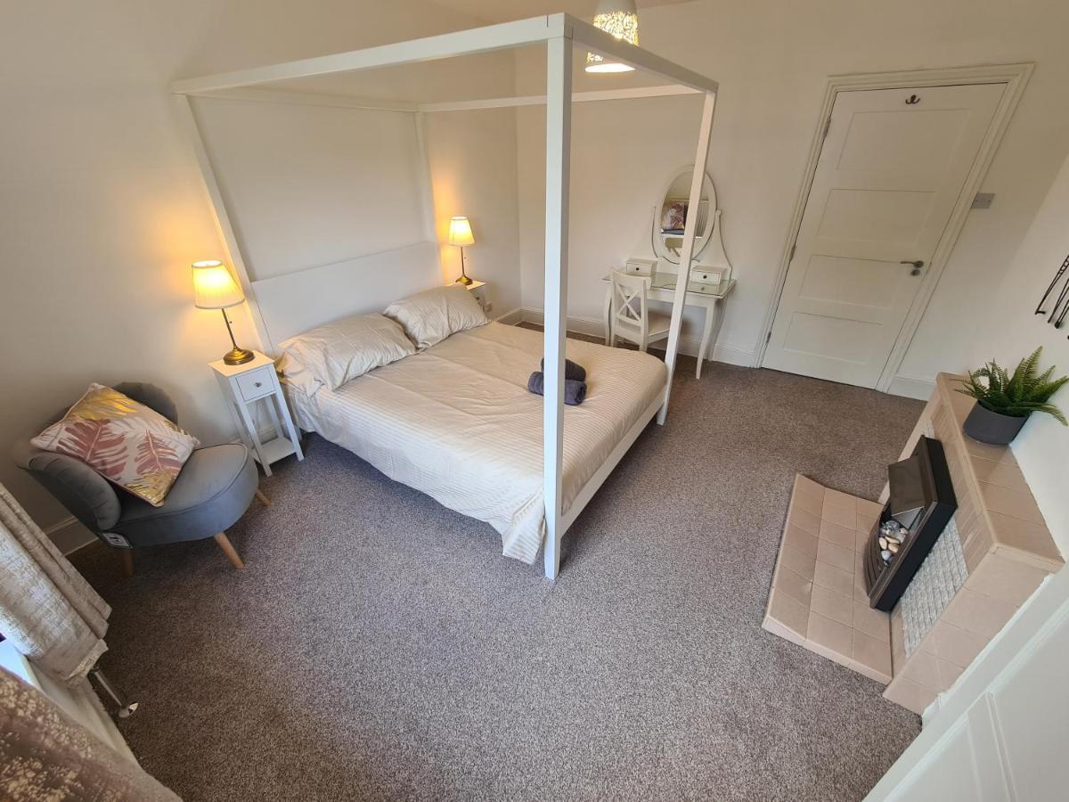 Apartment Crescent View, Sk17 6du